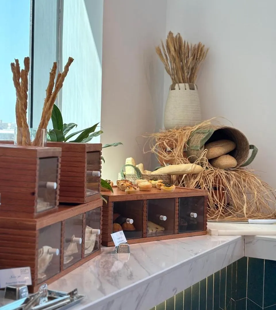 Four Points By Sheraton Jeddah King Fahd Road Szálloda