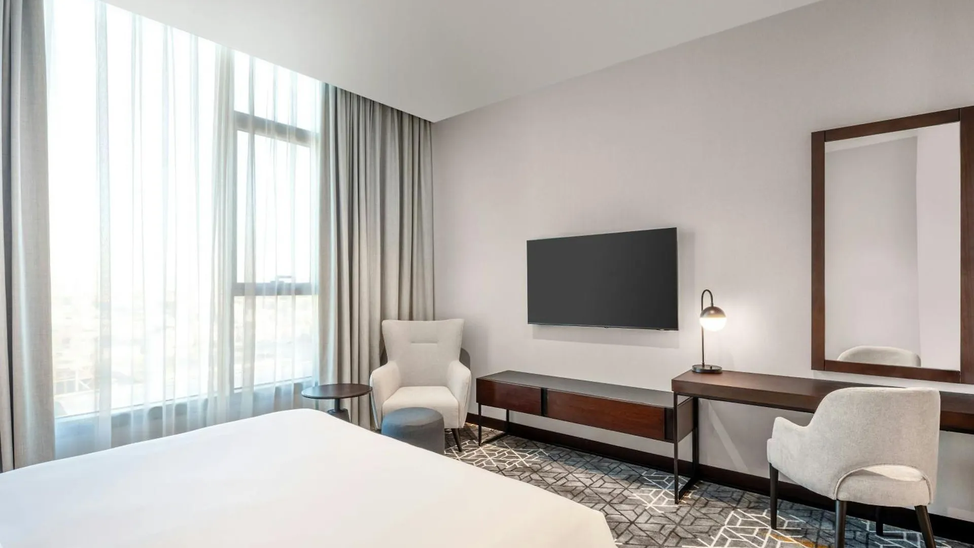 Four Points By Sheraton Jeddah King Fahd Road 4*,